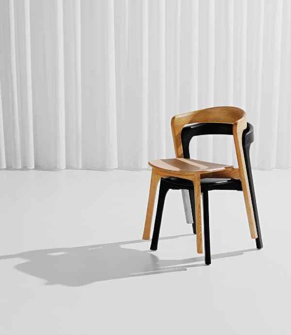 Houten stapelstoel Nina